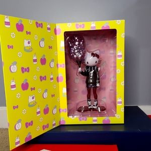 🐾 Hello Kitty Collectors figure 🐾